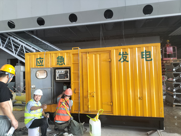 金水怎样判断空气滤清器是否需要更换?